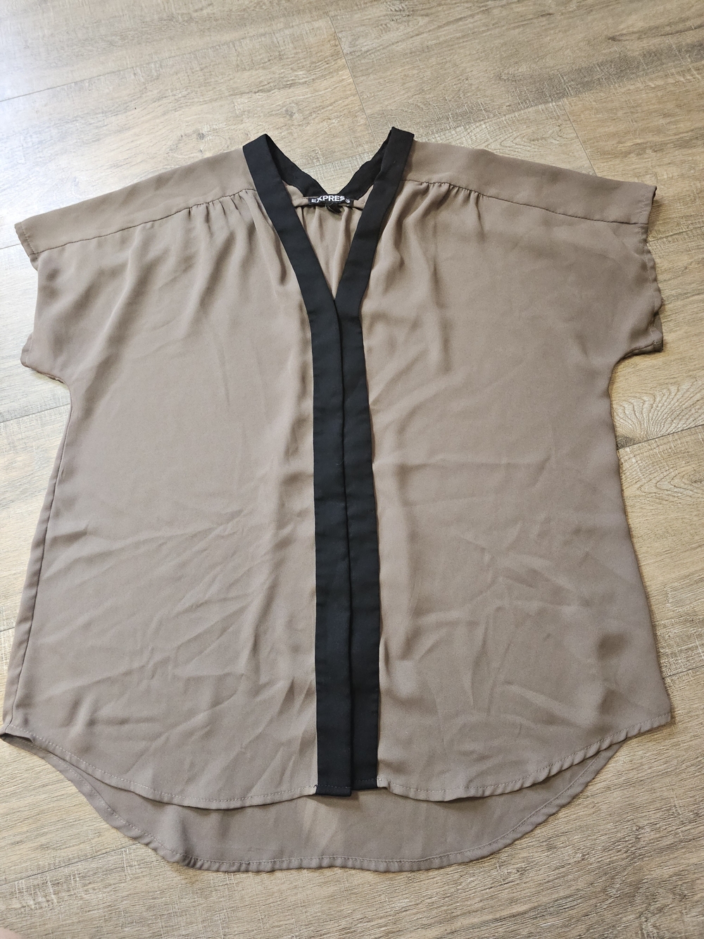 Express Taupe Short-Sleeve Blouse with Black Placket Medium